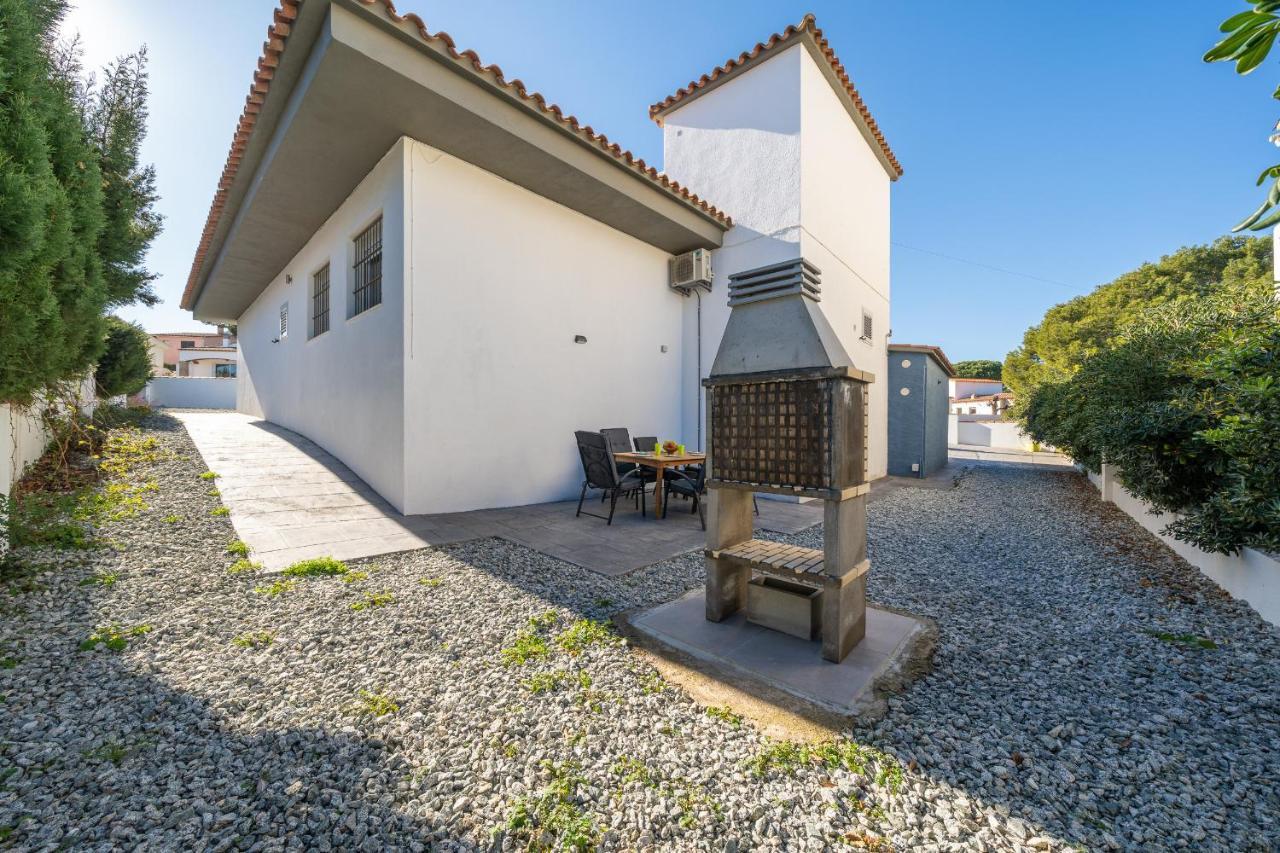 Villa Deborah L' Escala エクステリア 写真