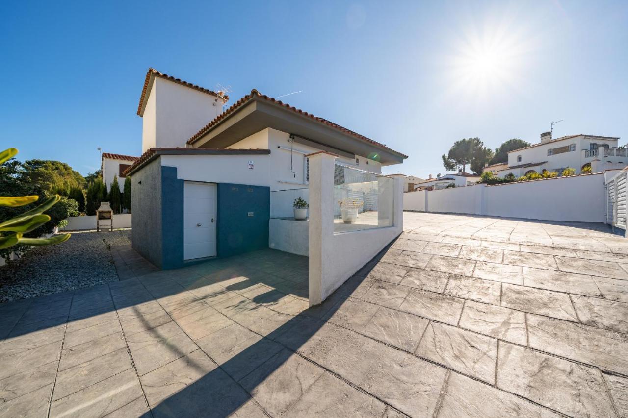Villa Deborah L' Escala エクステリア 写真